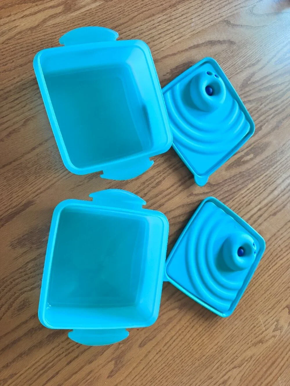 Tupperware Microwaveable containers
